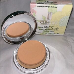 Clinique Stay-Matte Sheer Pressed Powder - Invisible Matte
